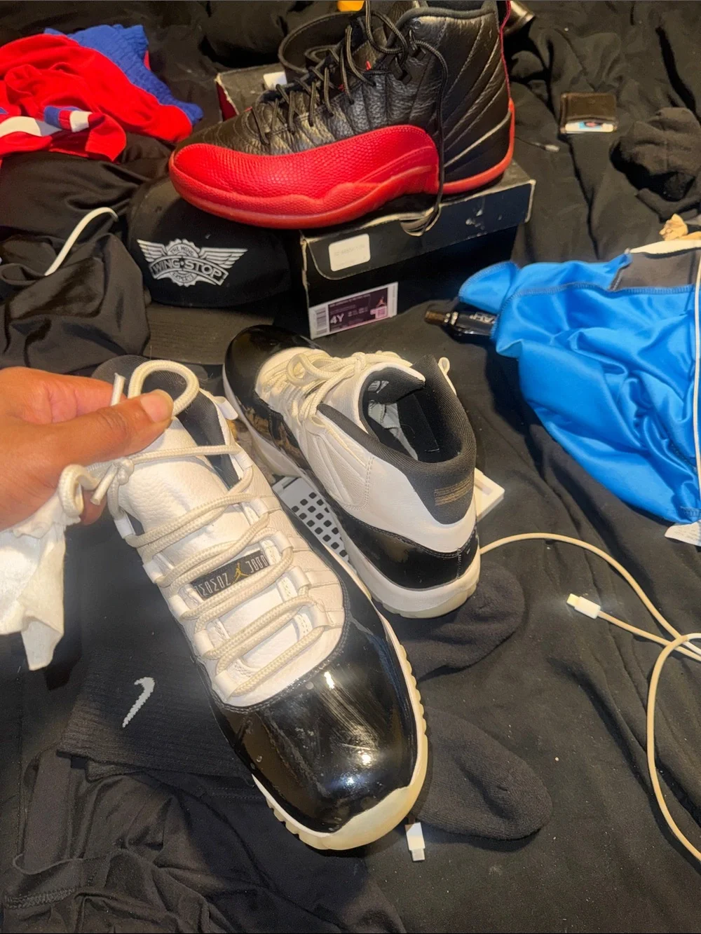 Jordan Retro 11 Sneaker - White, Black & Gold